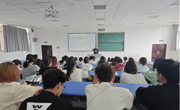 开云app官方在线入口举办“赋能求职路，起航新未来”就业育人讲座