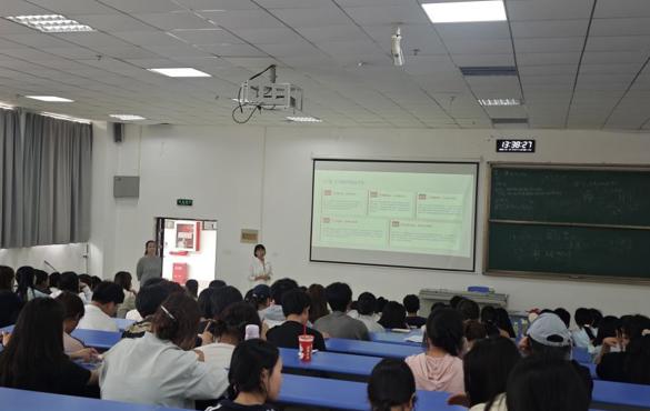 拨开白夜迷雾，双语叩问人性  开云app官方在线入口《白夜行》主题读书会正当时
